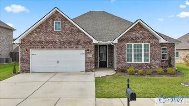 Main picture of 2014 Evans Ln NE