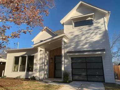 Main picture of 4511 S 3rd St