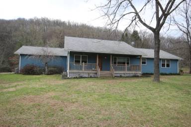 Main picture of 61 Frys Ln