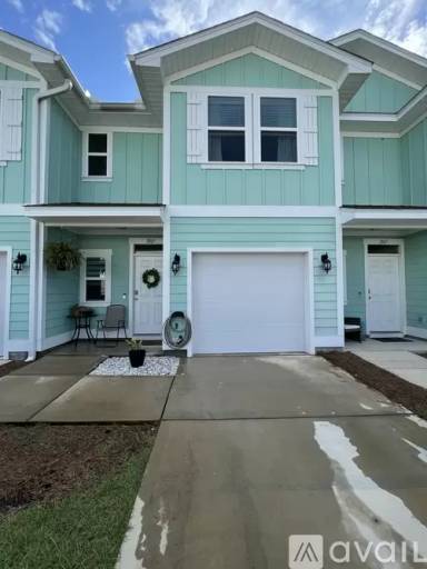 Main picture of 1871 Pointe Dr