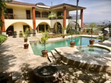 Main picture of 4266 Hillcrest Dr
