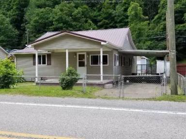 Main picture of 529 Armstrong Crk Rd