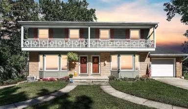 Main picture of 300 Bessemaur Dr