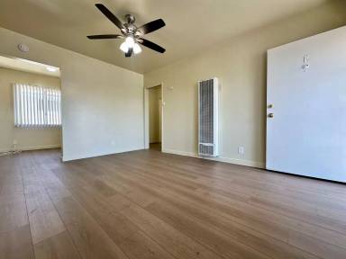 Main picture of 4588 W El Segundo Blvd