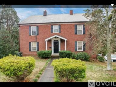 Main picture of 315 Hillcrest Dr