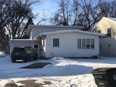 Main picture of 1438 9th St N