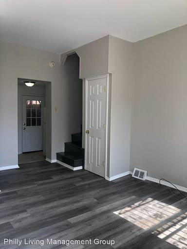 Main picture of 2125 Rodman St