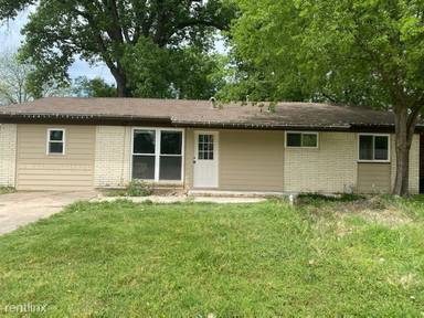 Main picture of 4005 Sherry Ln