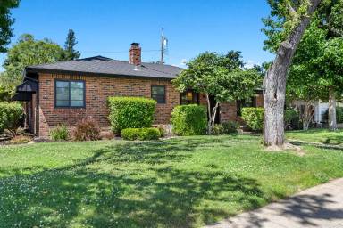 Main picture of 411 Meister Way