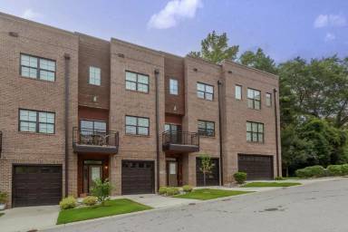 Main picture of 208 Asher Springs Cir