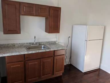 Main picture of 858 Noble Ave