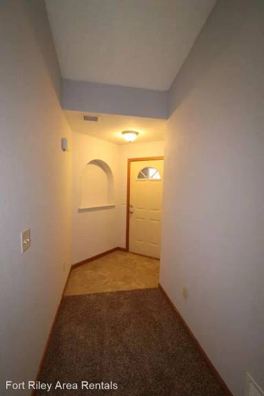 Main picture of 1706 Clover Dr