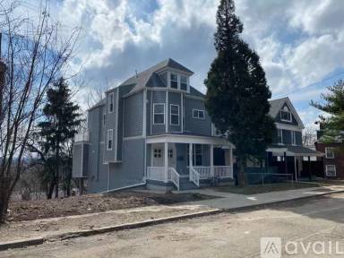 Main picture of 5448 Kincaid St
