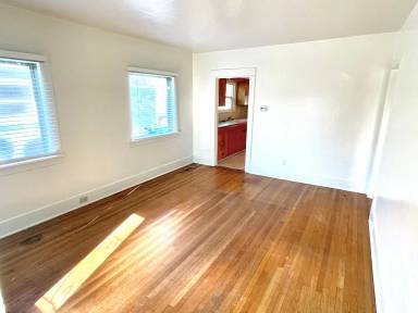 Main picture of 1635 SE Hickory St