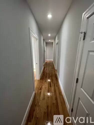 Main picture of 372 Oxford St