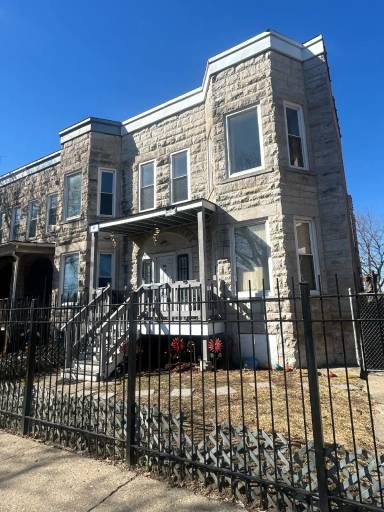 Main picture of 7836 S Emerald Ave