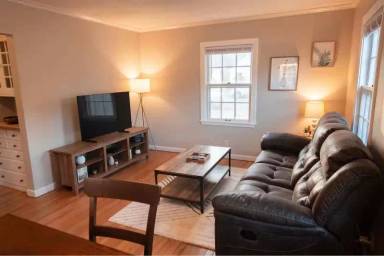 Main picture of 1304 S Hawthorne Ave