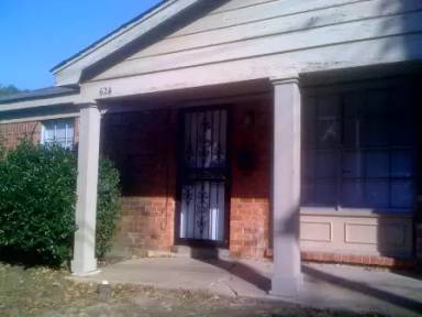 Main picture of 622-624 Merton St