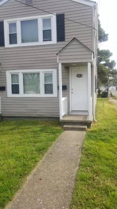Main picture of 100 W Cummings Ave