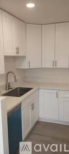 Main picture of 641 N Harvard Blvd
