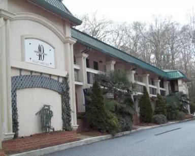 Main picture of 655 E Campus Rd