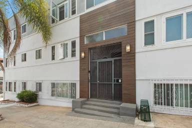 Main picture of 1820 4th Ave