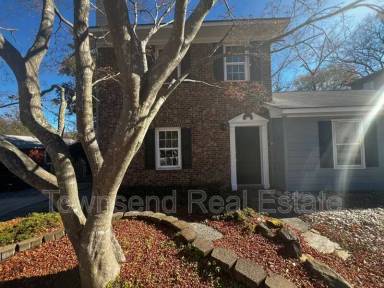 Main picture of 204 Woodside Ave