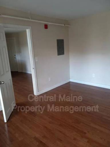 Main picture of 520 Hancock St