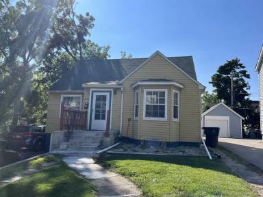 Main picture of 309 Beal St