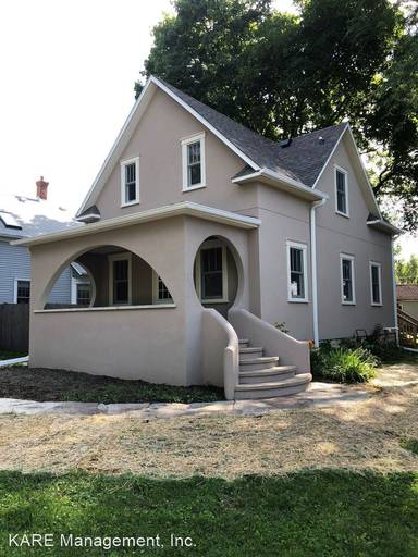 Main picture of 114 4th St