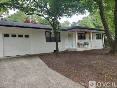Main picture of 303 Hip Pocket Rd