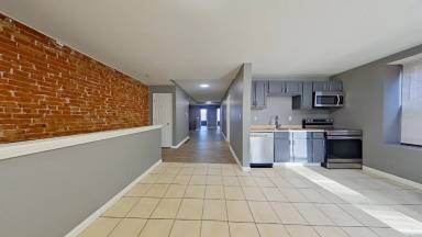 Main picture of 3741 Louisiana Ave