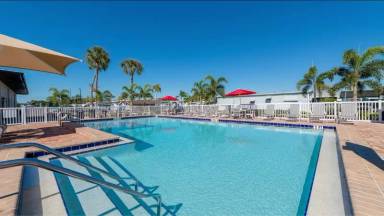 Main picture of 2324 Avenida de las Brisas