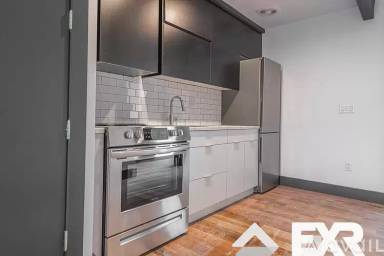 Main picture of 233 Jackson St