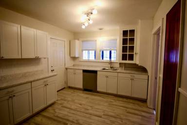 Main picture of 108-110 Broad St Apartments