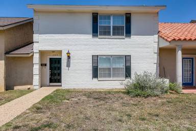 Main picture of 2568 Sunset Dr