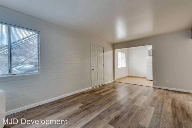 Main picture of 155 Gardner St
