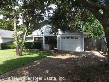 Main picture of 134 Oleander Cir