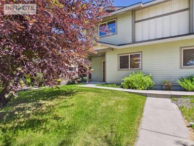 Main picture of 2755 Fen Way