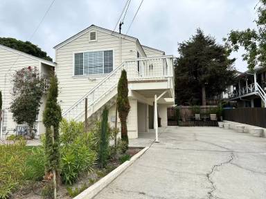 Main picture of 500 Irving Ave