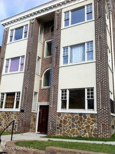 Main picture of 2423 Callow Ave