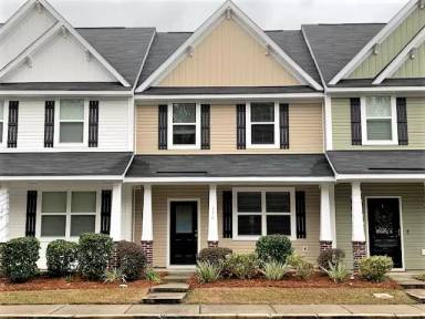 Main picture of 340 Flyway Rd