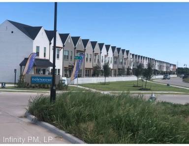 Main picture of The Townhomes at Bluebonnet Trails Apartments