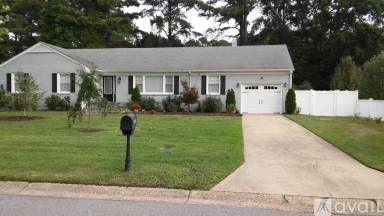 Main picture of 5520 Briarwood Ln