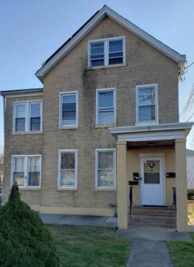 Main picture of 80 Belleville Ave