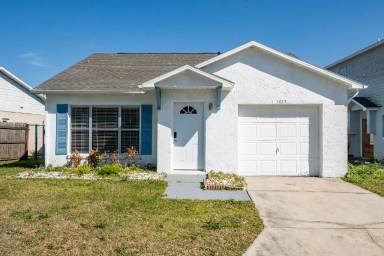 Main picture of 1025 Clovercrest Rd