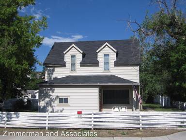 Main picture of 318 Front St