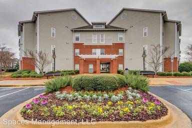Main picture of Capstone Quarters