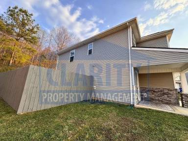 Main picture of 3308 Harmony Ct NE