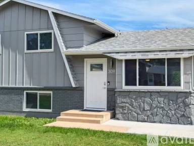 Main picture of 309 Cranbrook Cir
